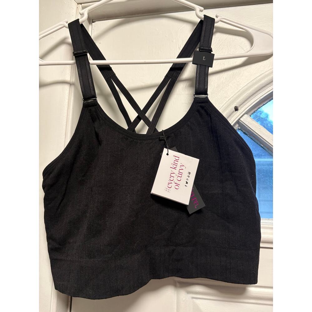 Curvy Couture Sports bra - Large NEW